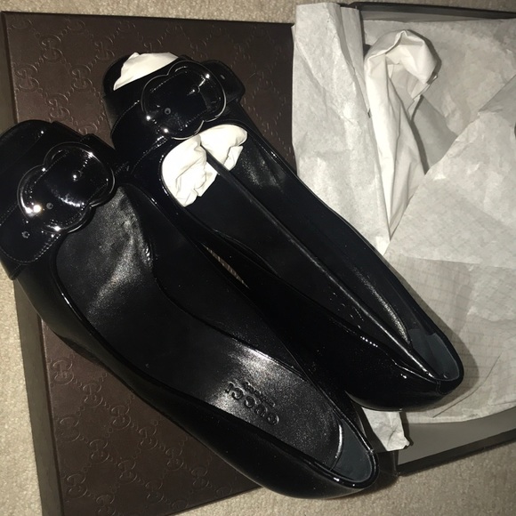 Gucci Patent Interlocking G Logo Peep Toe Pump - Picture 7 of 8